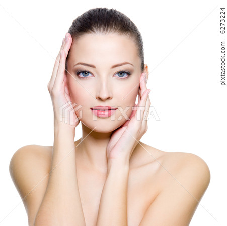 Beautiful woman with clean skin of the face 6273224