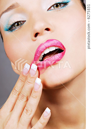 Lovely girl with beautiful  pink lips. 6275831