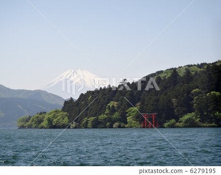 蘆之湖和富士山』 6279195