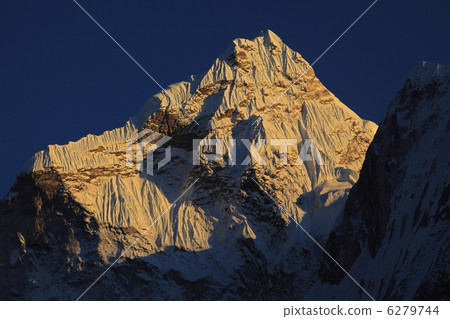 Amadabram taking a sunset 6279744