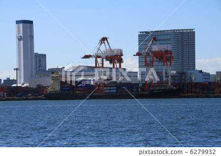 Container shipping port 6279932