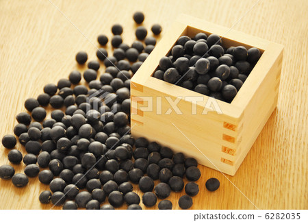 Tanba black bean 6282035