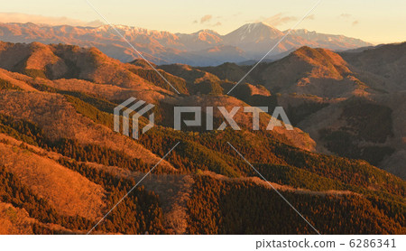 Morning glow of Narukami mountain Morning glow of Narukami mountain 6286341
