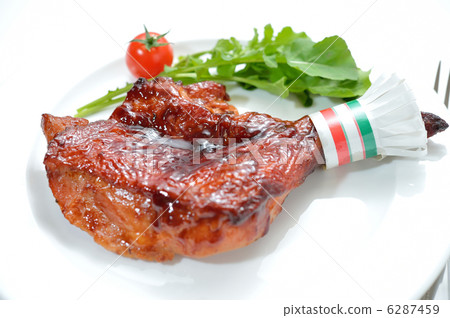 Christmas roast chicken. Christmas roast chicken. 6287459