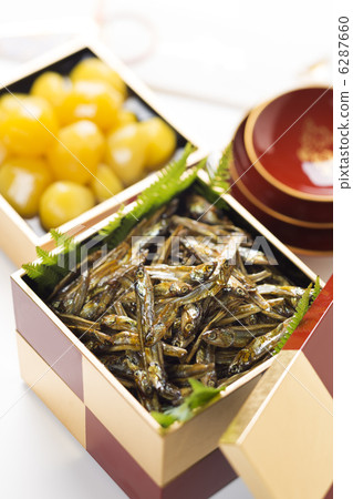 Tomato and chestnut noodle cuisine Tomato and chestnut noodle cuisine 6287660