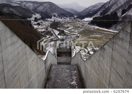 Hope from the discharge gate 6287674