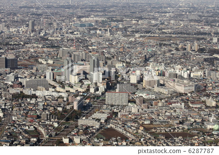 Sobu和京成線的Tsudanuma駐地鳥瞰圖 Sobu和京成線的Tsudanuma駐地鳥瞰圖 6287787