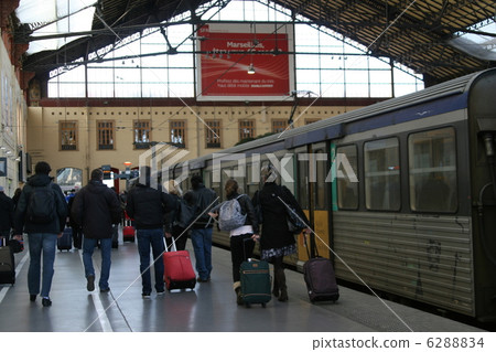 JNR聖查爾車站馬賽法國的旅行者 6288834