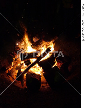 篝火 篝火 6288857