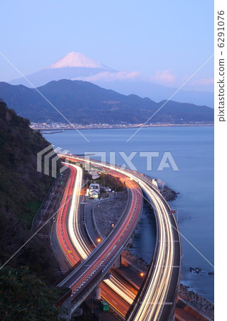Fuji and Tomei high speed night view Fuji and Tomei high speed night view 6291076