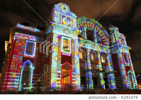 Illuminations Osaka Light's Renaissance Nakanoshima public hall image 6291078