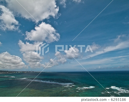 The sea of Okinawa 6293186