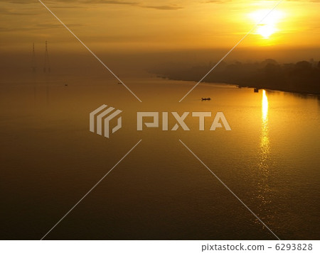 Asahi of the Ganges river seen from India and the train 6293828