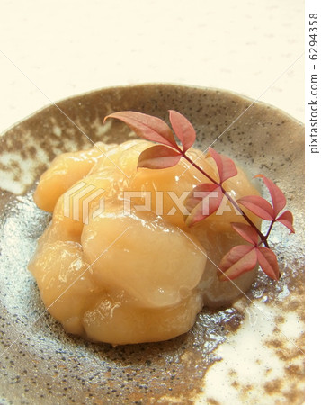 Decoction of white flower beans 6294358