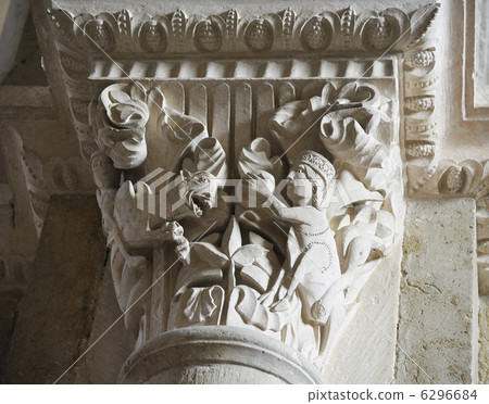 Vezelay, Sainte-Madeleine Basilica Basilica Sculpture Vezelay, Sainte-Madeleine Basilica Basilica Sculpture 6296684