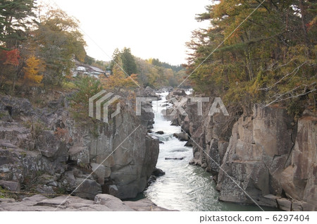 深秋的Seki河 深秋的Seki河 6297404