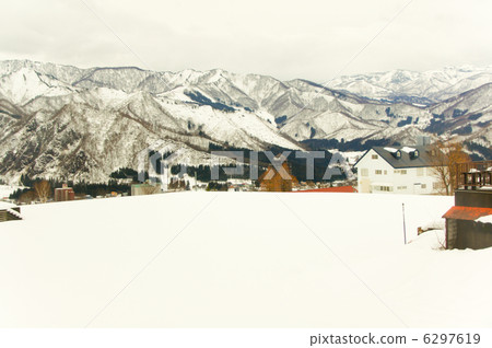 Ski resort  6297619