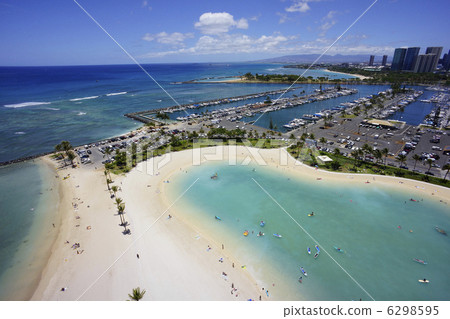 Hawaii - Oahu Waikiki Beach Hilton Hawaiian Village 6298595