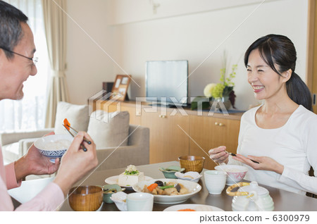 高級夫婦和孫子 6300979