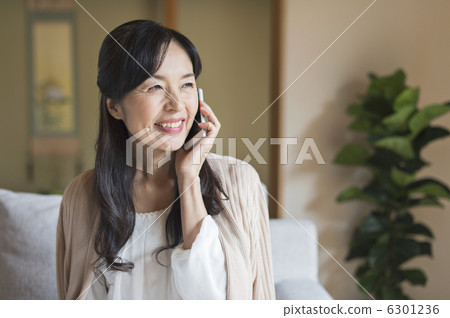 高級夫婦和孫子 6301236