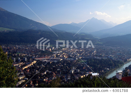 Overlooking the city of Innsbruck 6301788