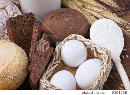 Bakery product assortment with bread loaves Bakery product assortment with bread loaves 6301806