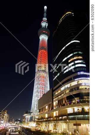 東京天空樹的聖誕燈點亮·蠟燭樹和天空樹鎮光 東京天空樹的聖誕燈點亮·蠟燭樹和天空樹鎮光 6302090
