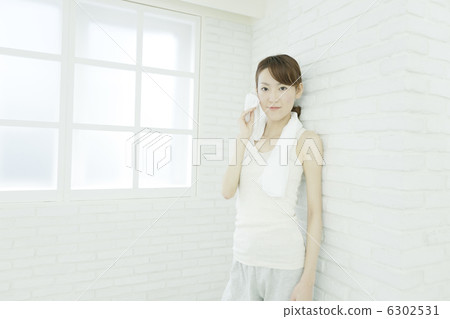 Female fitness · beauty 6302531