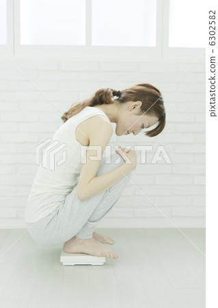 Female fitness · beauty Female fitness · beauty 6302582