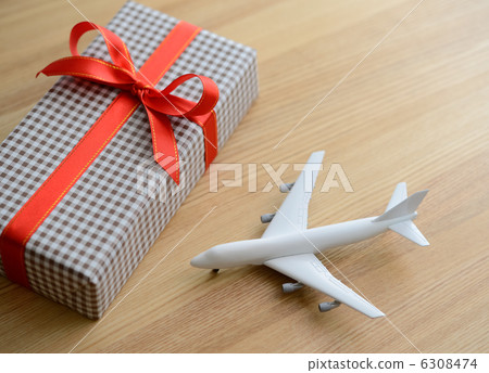 Gifts and Airplanes Gifts and Airplanes 6308474