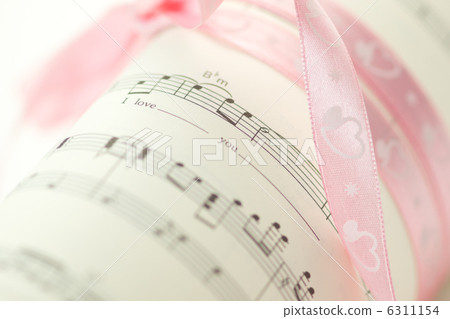 「我愛你」_樂譜與絲帶 6311154