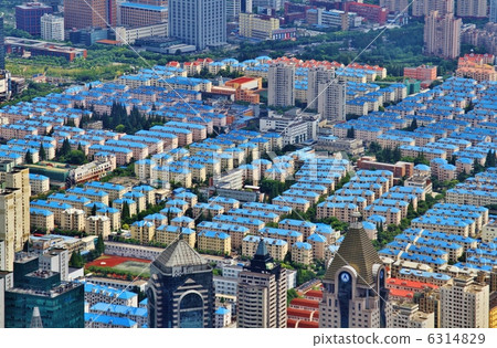 公寓大樓位於上海浦東新區 6314829