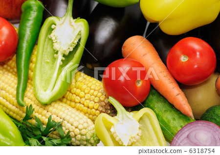 vegetables 6318754