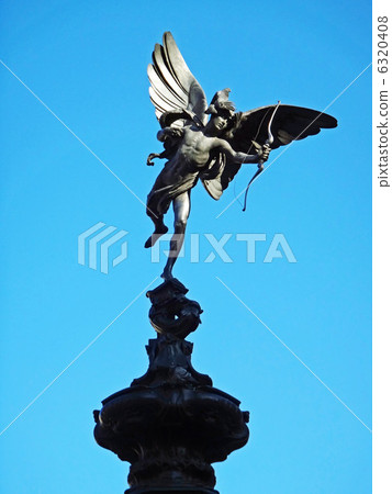Picture of Eros of Piccadilly Circus A pigeon is on his head Picture of Eros of Piccadilly Circus A pigeon is on his head 6320408