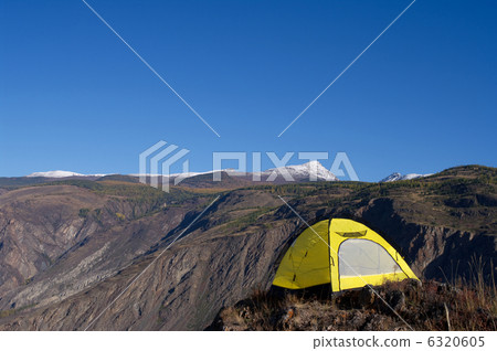 Extreme tourism 6320605