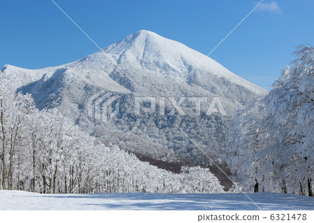 Bandai mountain in winter 6321478