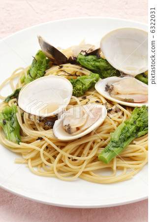 Japanese style spaghetti with rice and rape 6322031