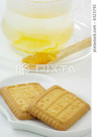 Yuzu tea and cookies Yuzu tea and cookies 6323742