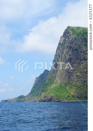 The magical cliff from the sea The magical cliff from the sea 6325377