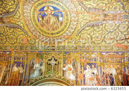 Kaiser Wilhelm Memorial Church 6325655