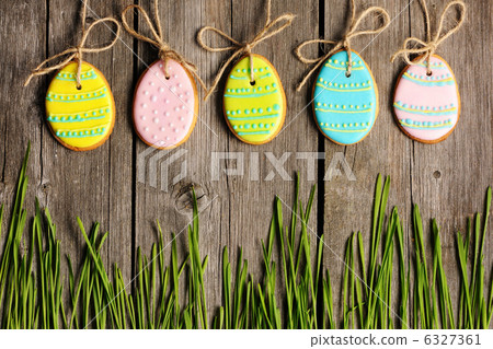 Easter homemade gingerbread cookie 6327361