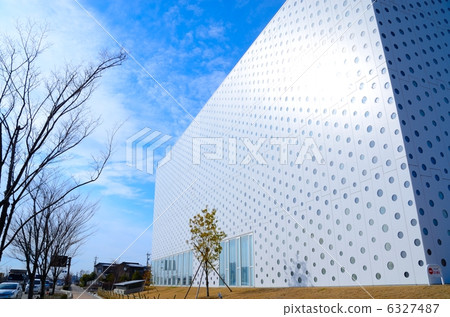 金澤海未來圖書館/白天外景[側面] 6327487