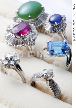 A ring A ring 6327627