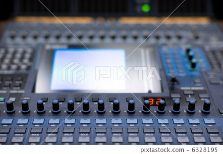 Mixer console 6328195