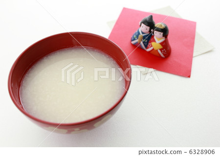 Dolls and sweet sake 6328906