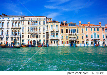 Venetian style 6330395