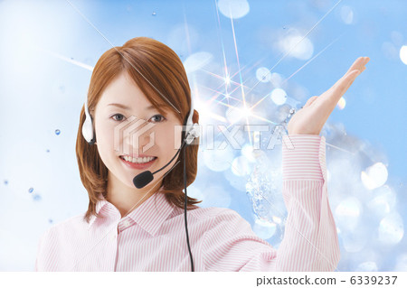 Operator and water 6339237