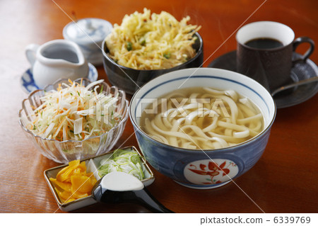 烏冬面 烏冬面 6339769