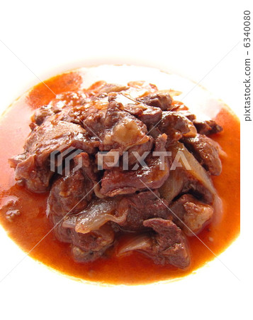 用紅酒燉牛排 用紅酒燉牛排 6340080