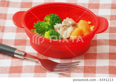 Steamed vegetables Steamed vegetables 6341213